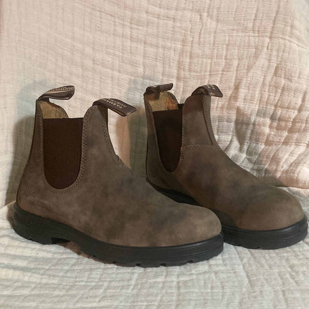 Blundstone 6.5 brown boot